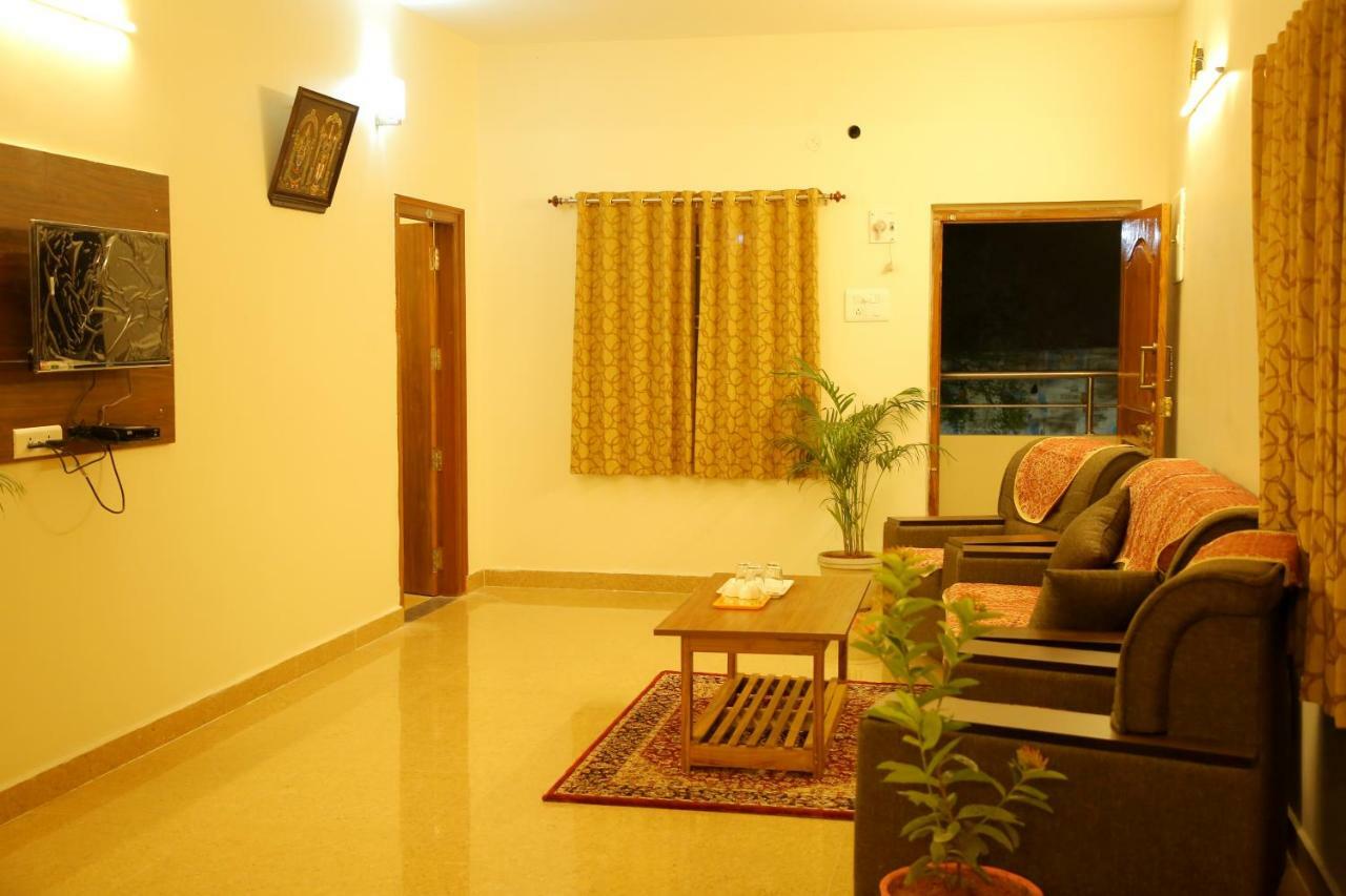 Bhavana Homestay Tirupati Ngoại thất bức ảnh